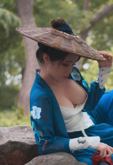亚洲自拍另类卡通制服_DVD高清视频观看